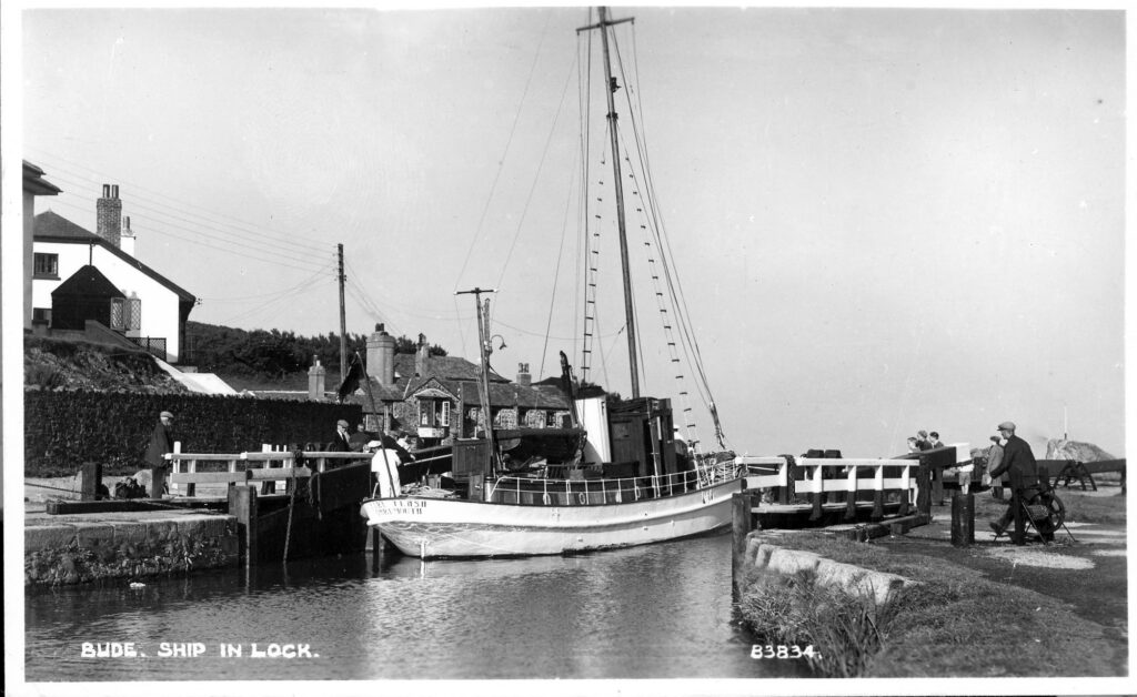 Sea Lock Bw 1